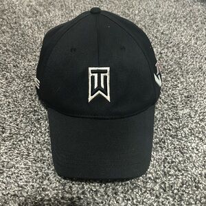 Tiger Woods Nike hat oldschool